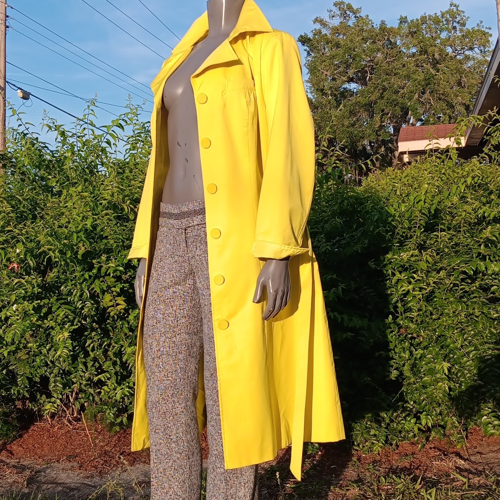 ALLISON WOODS LADIES  VINTAGE LUXURY TRENCH COAT